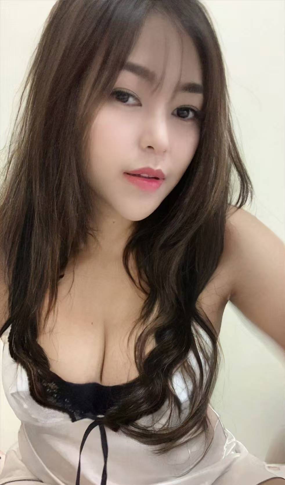 新人「本人保証」：みくちゃん