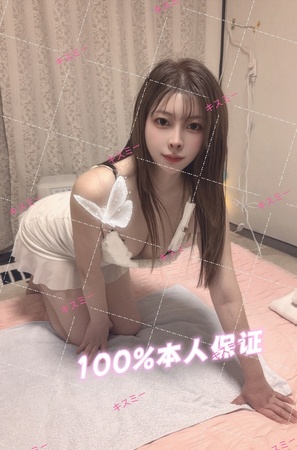 みなみちゃん、20歳、161cm、44kg、Eカップ100%本人保証